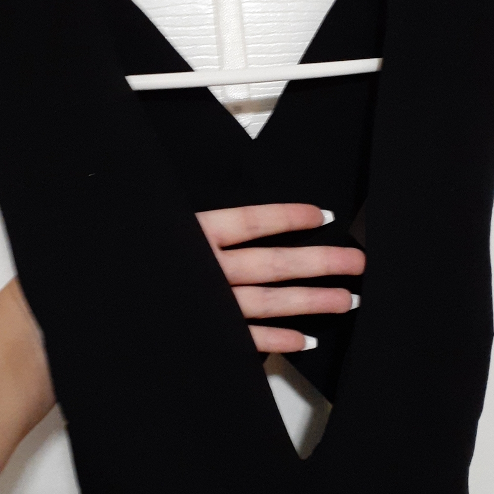 Dress - Picture 2 of 4